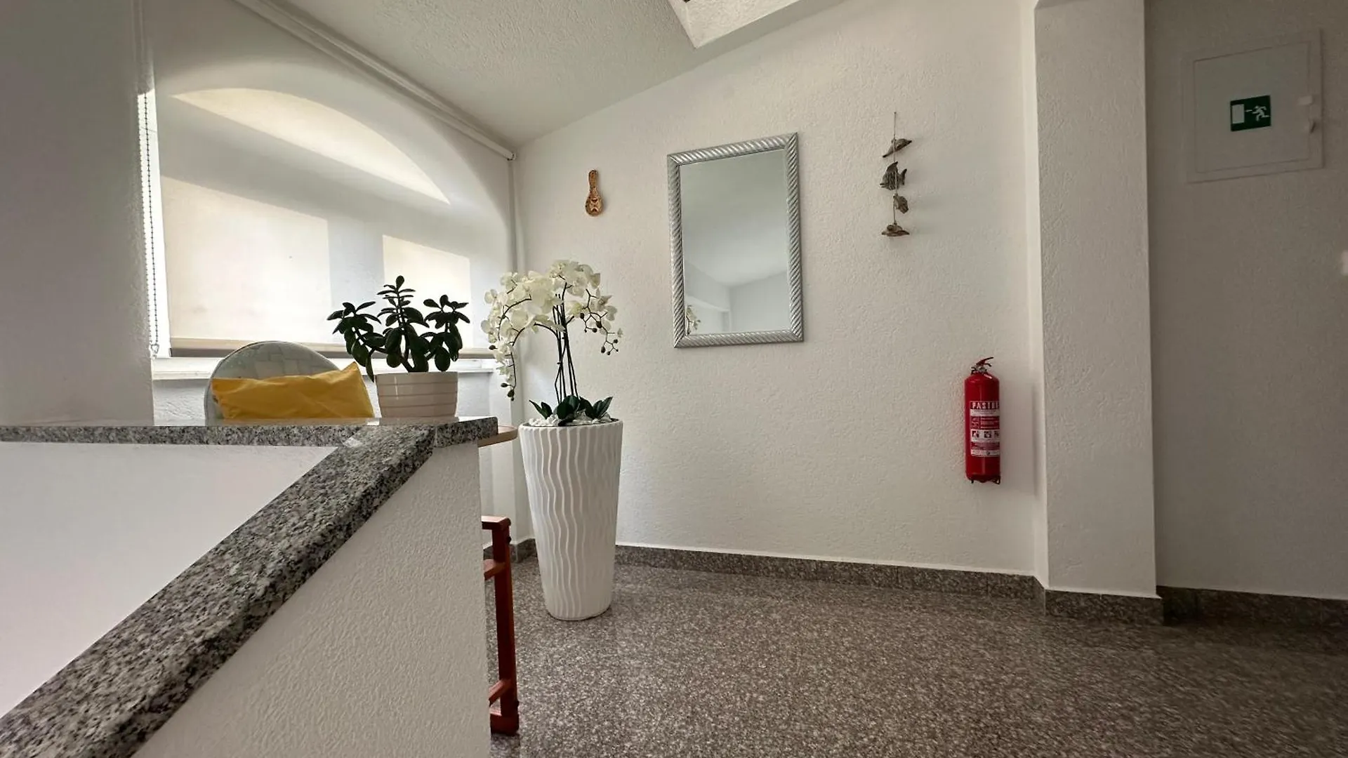 Apartmani Lm Trogir 0*,