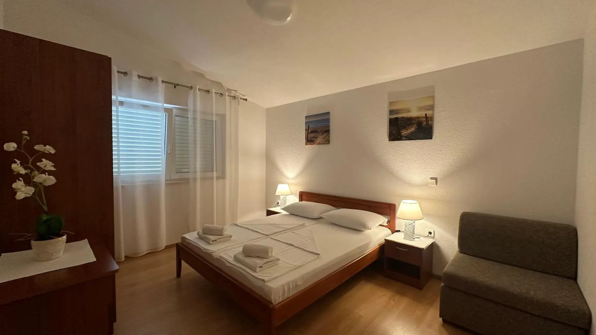 Apartmani Lm Trogir 0*,